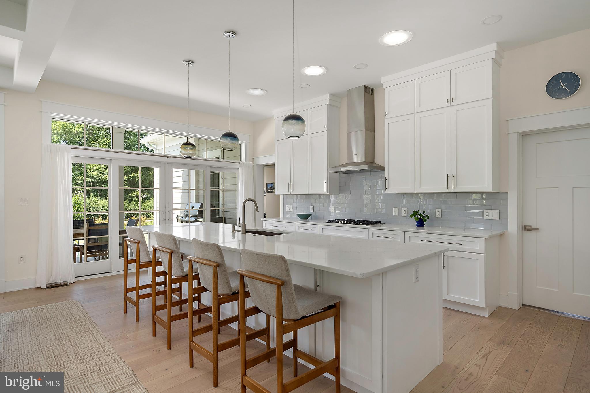 SHOWFIELD - Residential