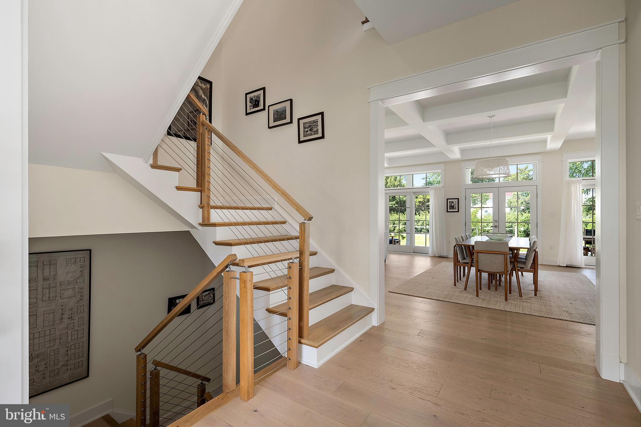 SHOWFIELD - Residential