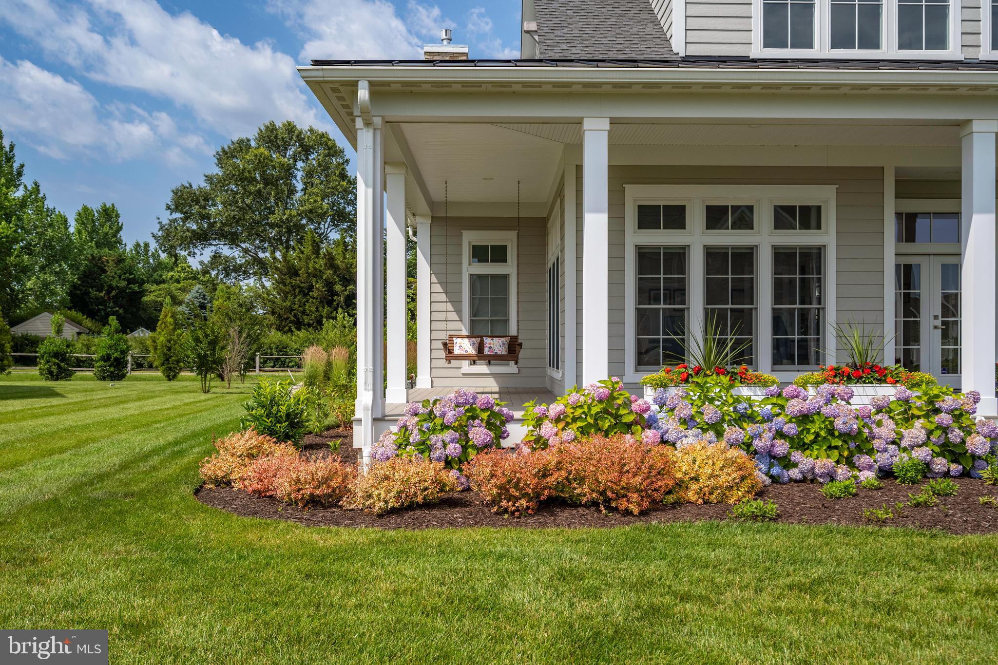 SHOWFIELD - Residential