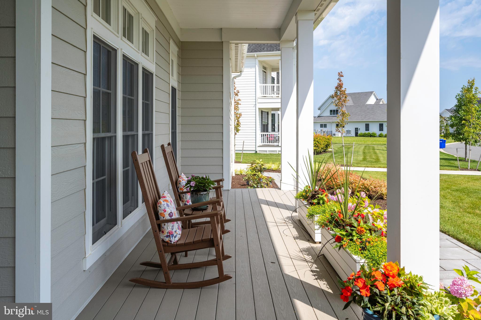 SHOWFIELD - Residential