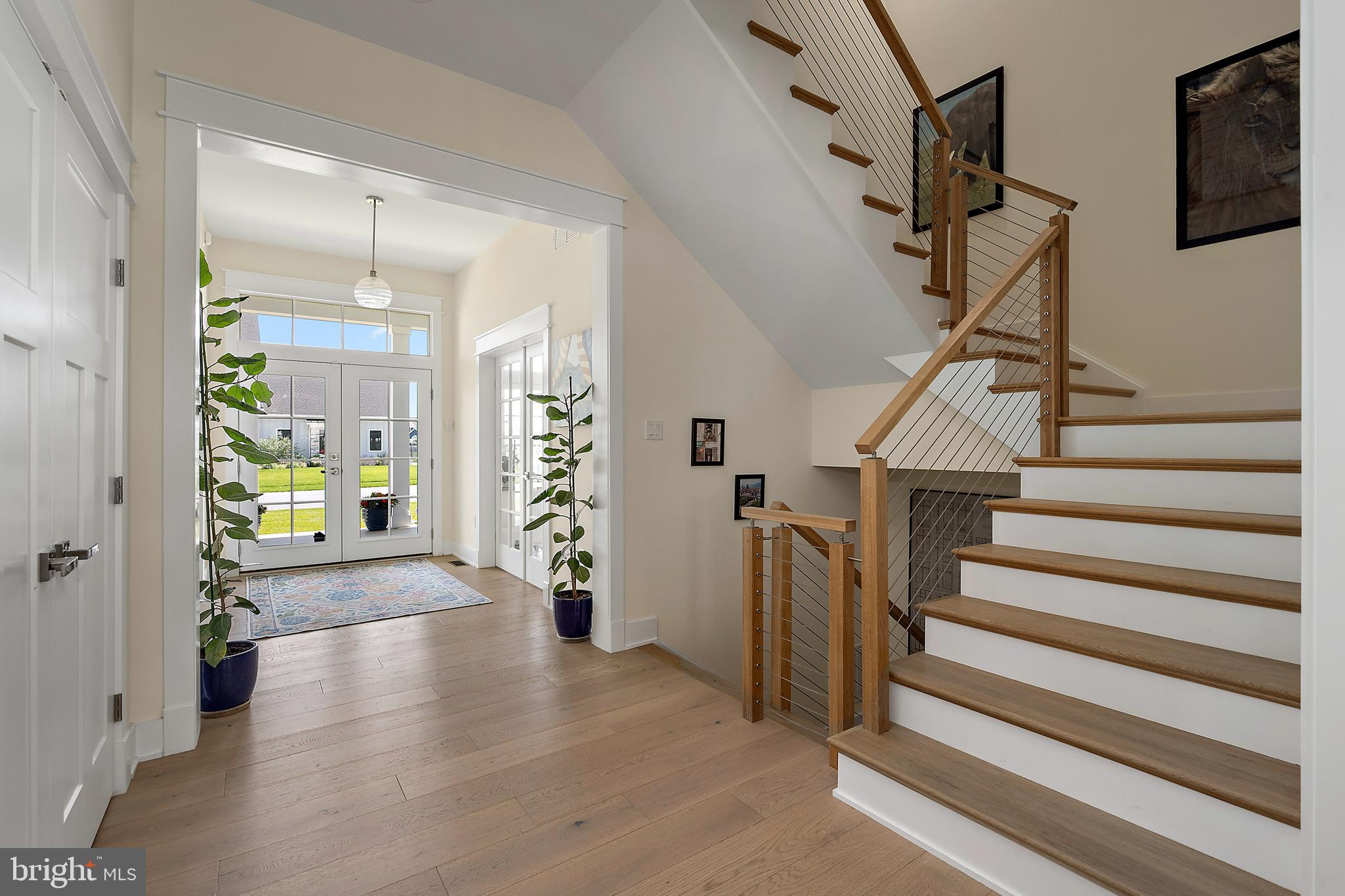 SHOWFIELD - Residential