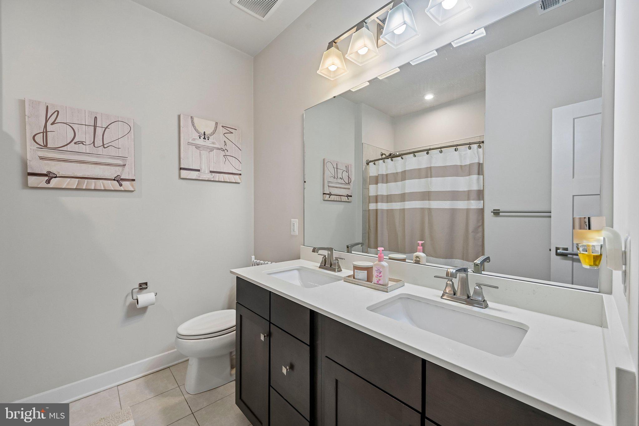 PADDOCK POINTE - Residential