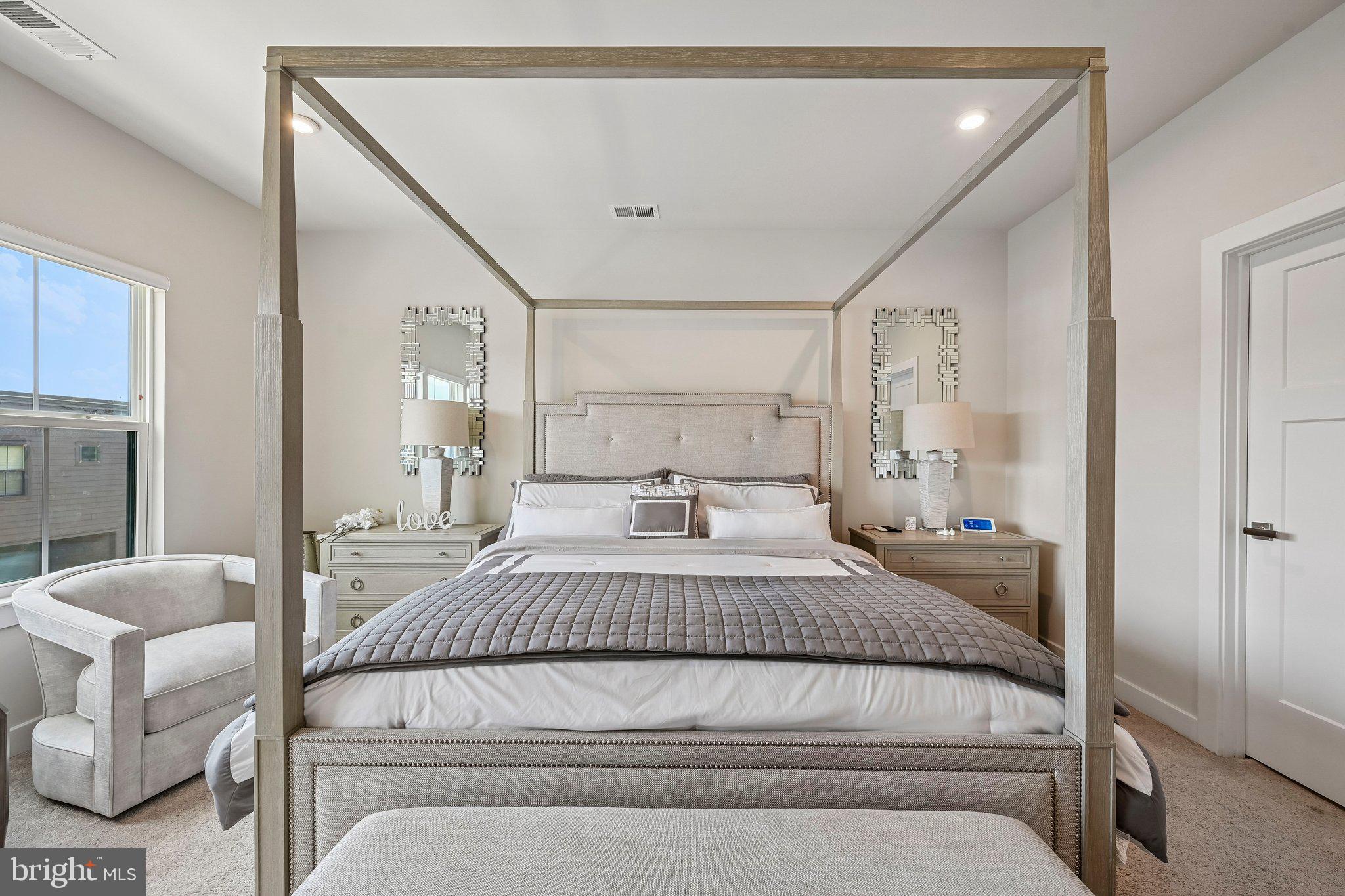 PADDOCK POINTE - Residential