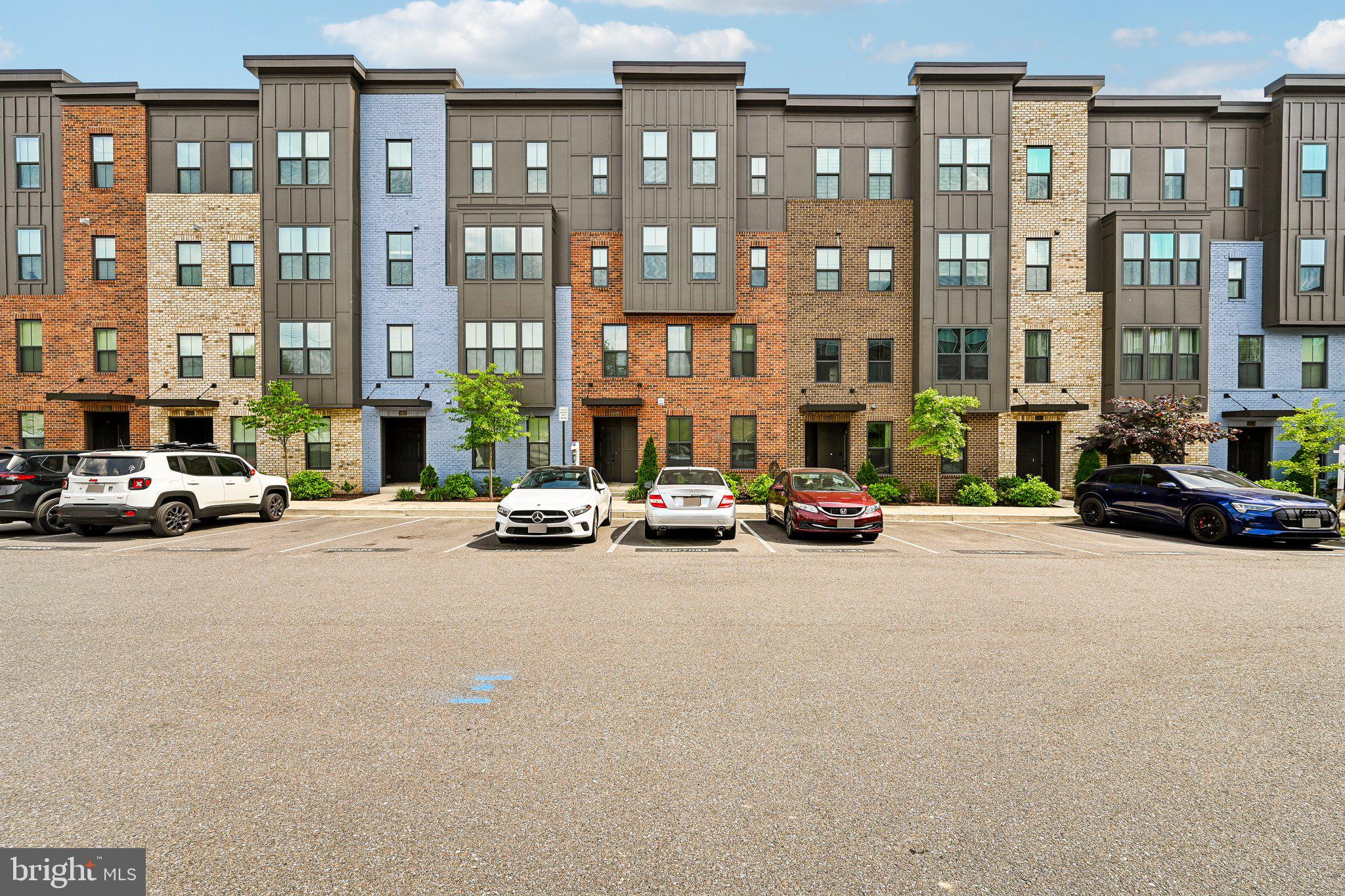PADDOCK POINTE - Residential