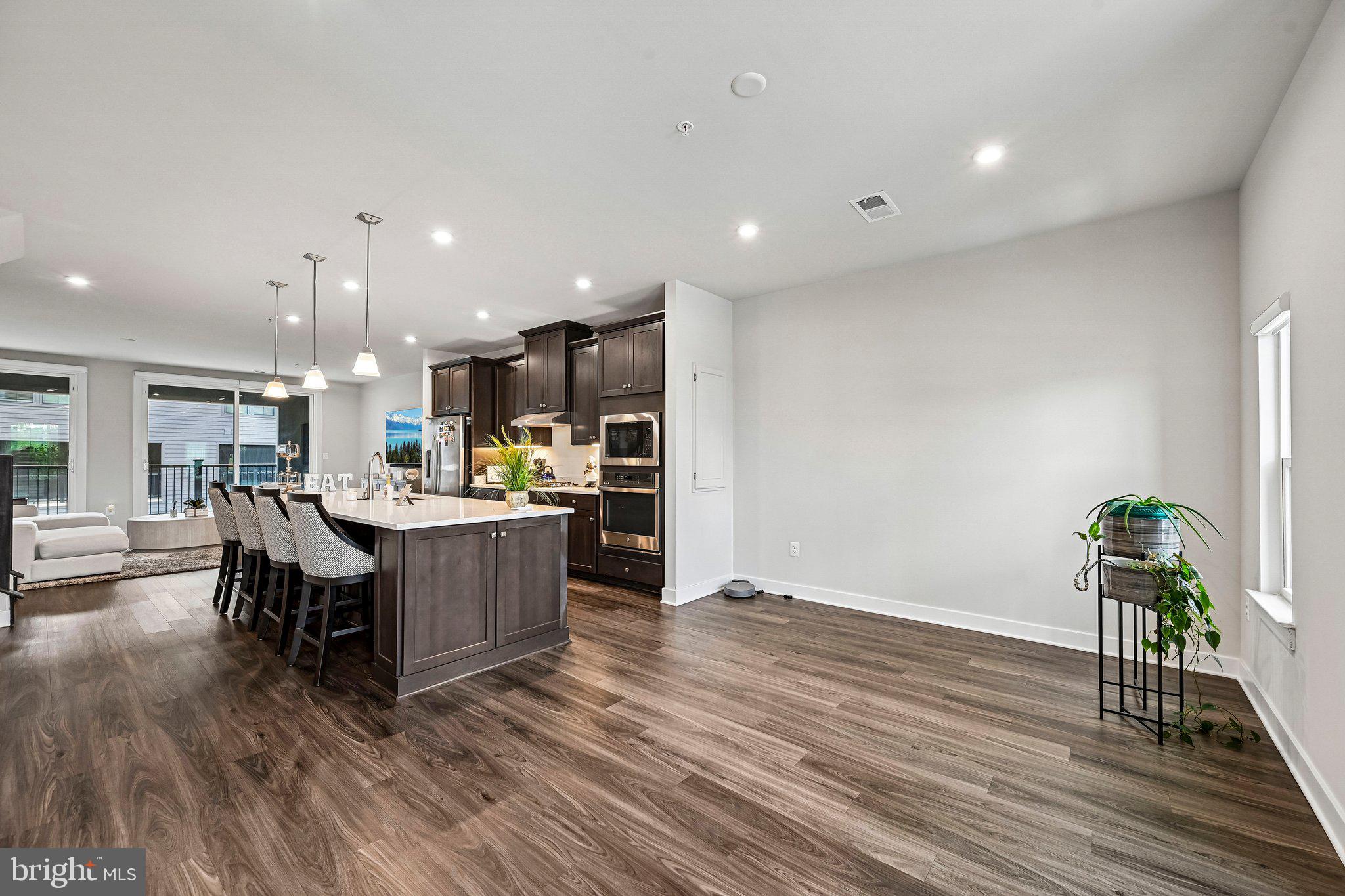 PADDOCK POINTE - Residential