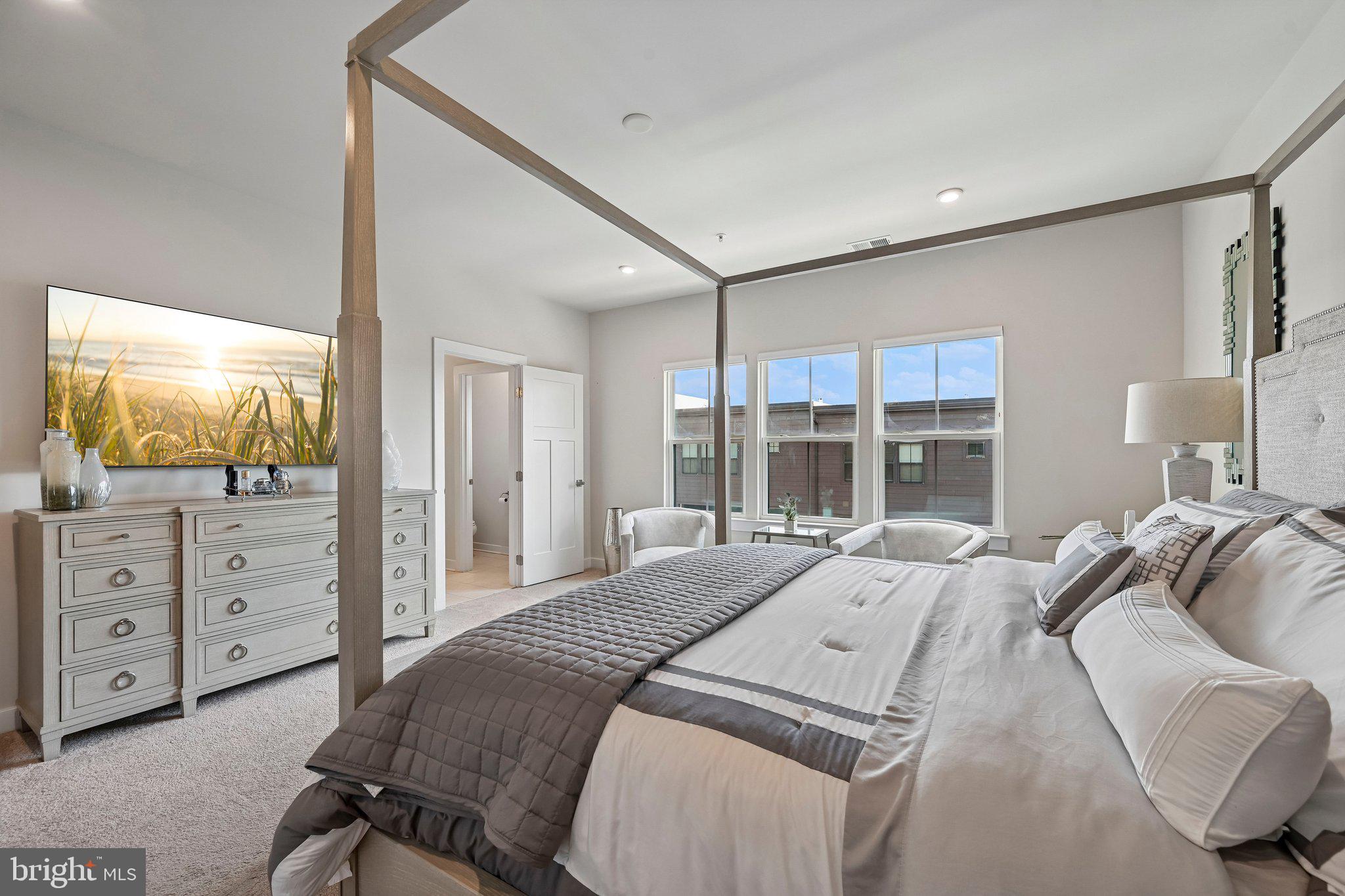 PADDOCK POINTE - Residential
