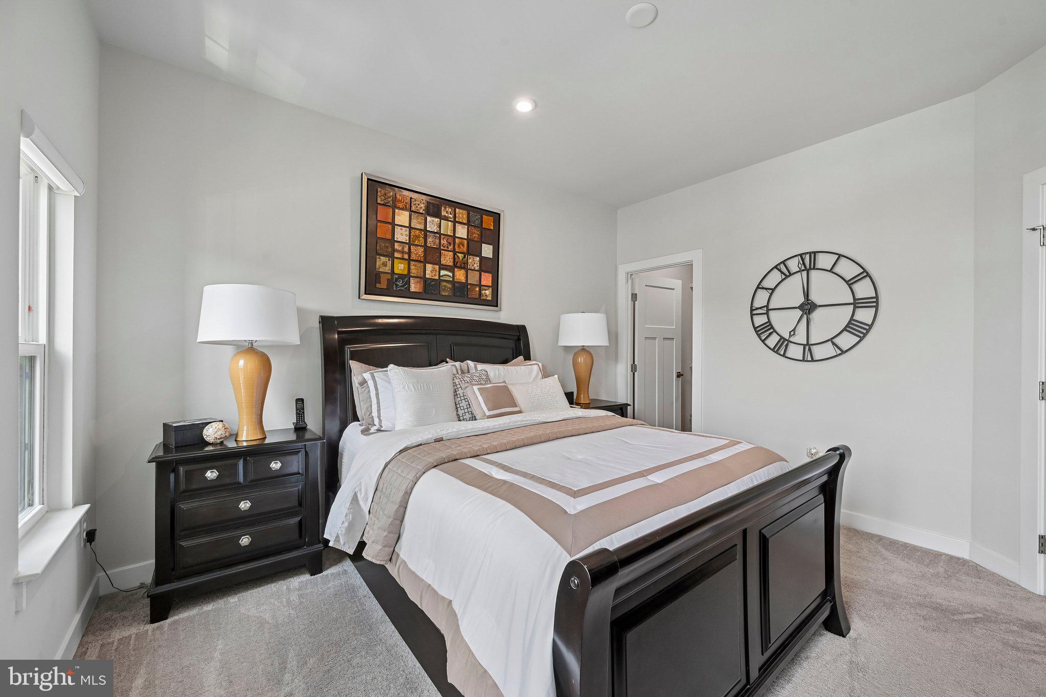 PADDOCK POINTE - Residential