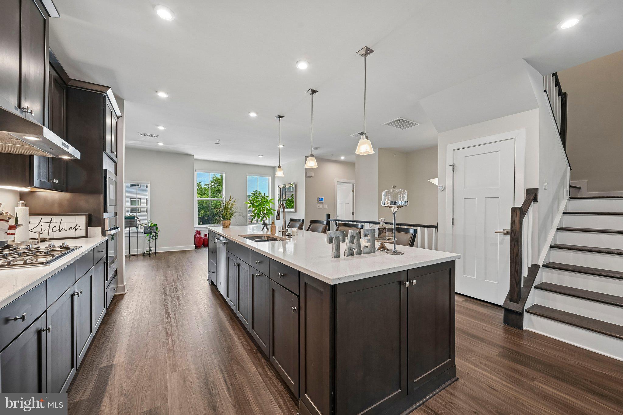 PADDOCK POINTE - Residential
