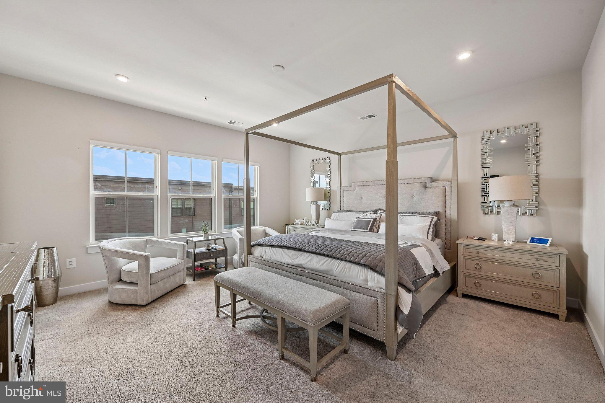 PADDOCK POINTE - Residential