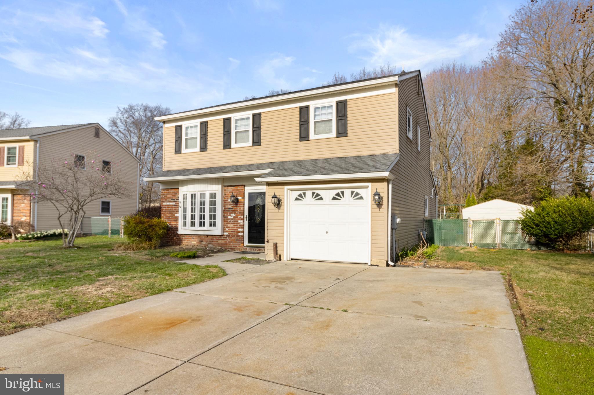 920 HAMPTON WAY