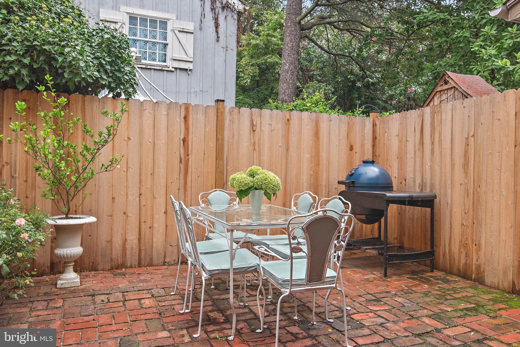 HISTORIC DISTRICT - Residential