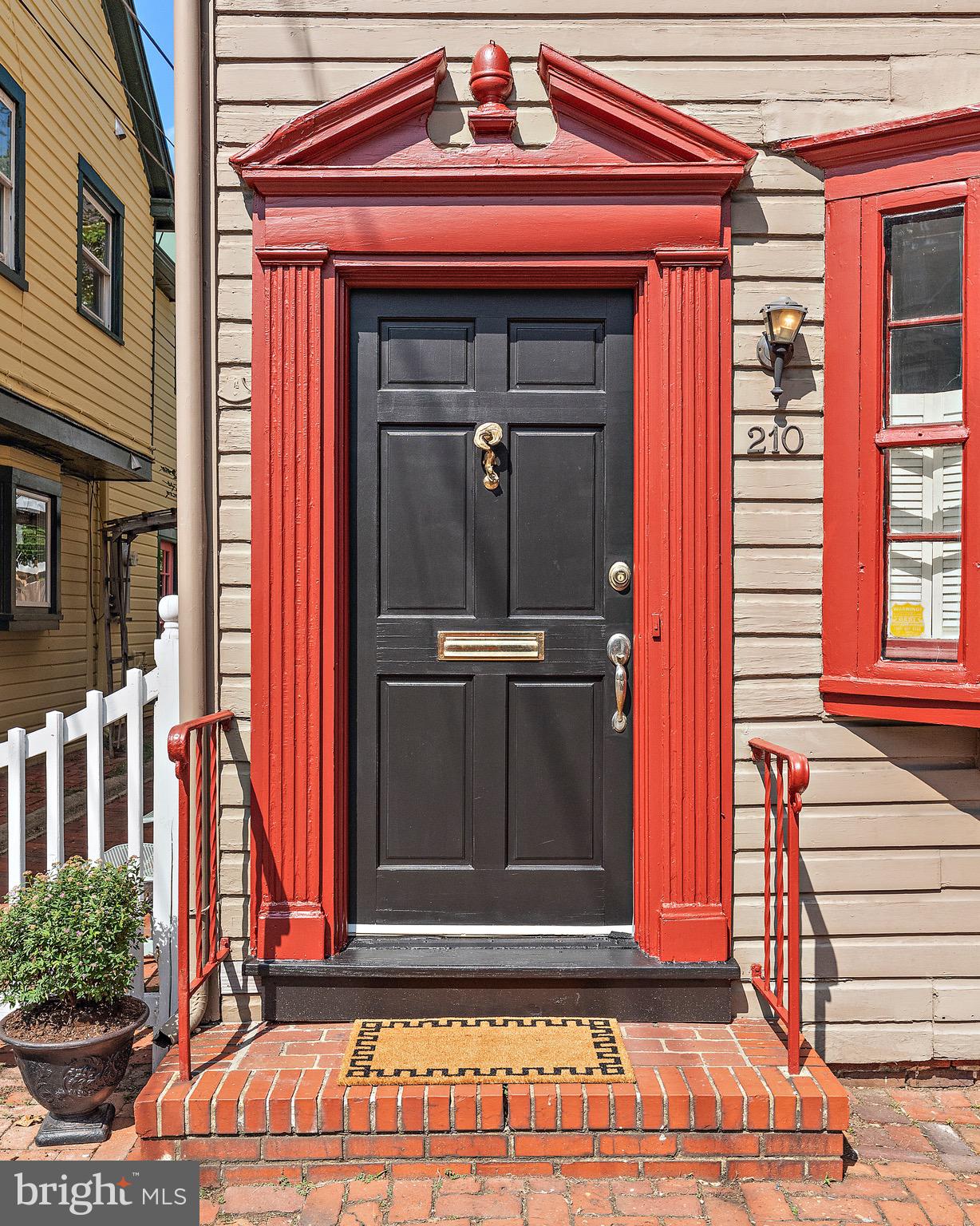 HISTORIC DISTRICT - Residential