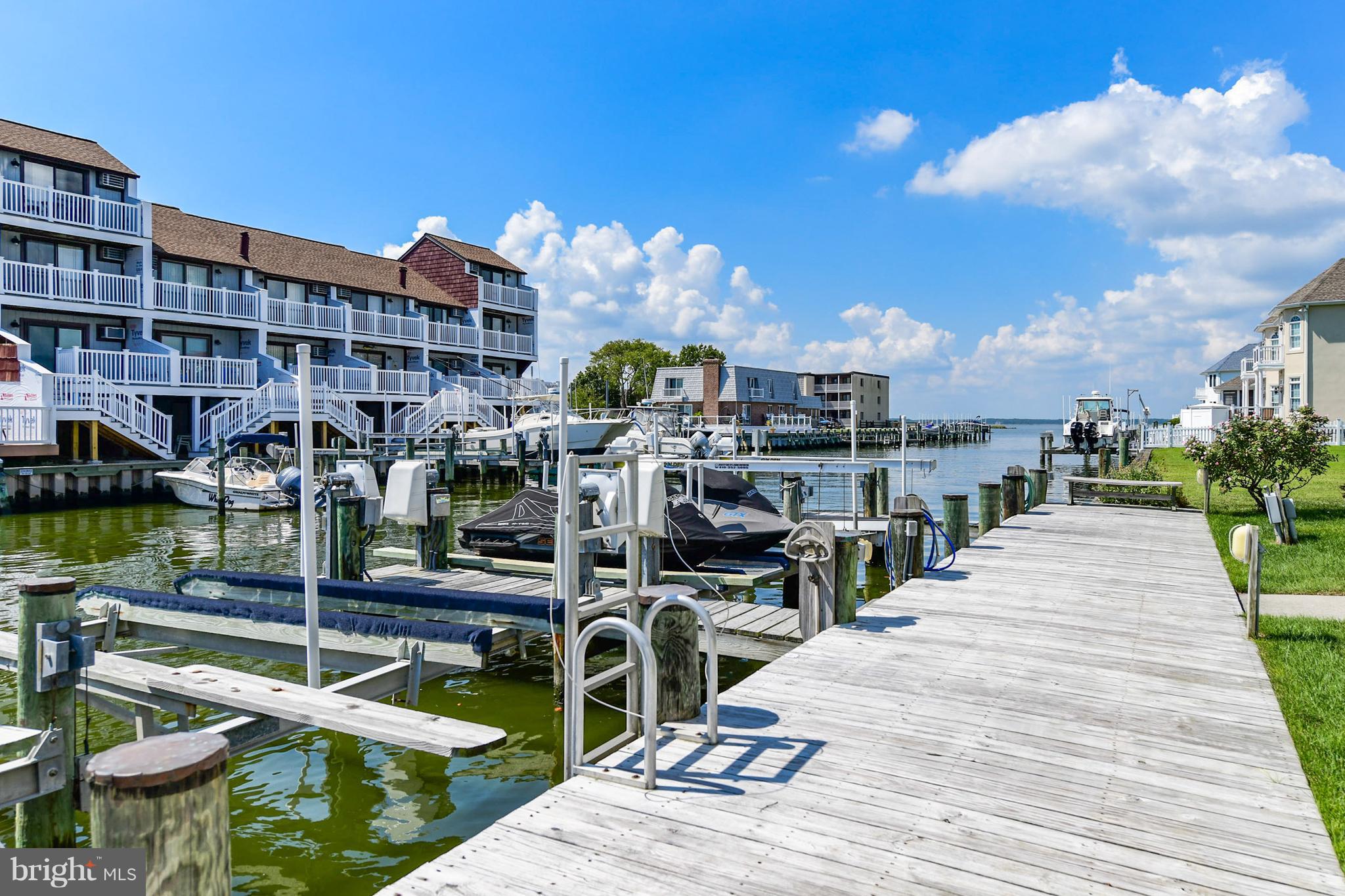 HERON HARBOUR - Residential