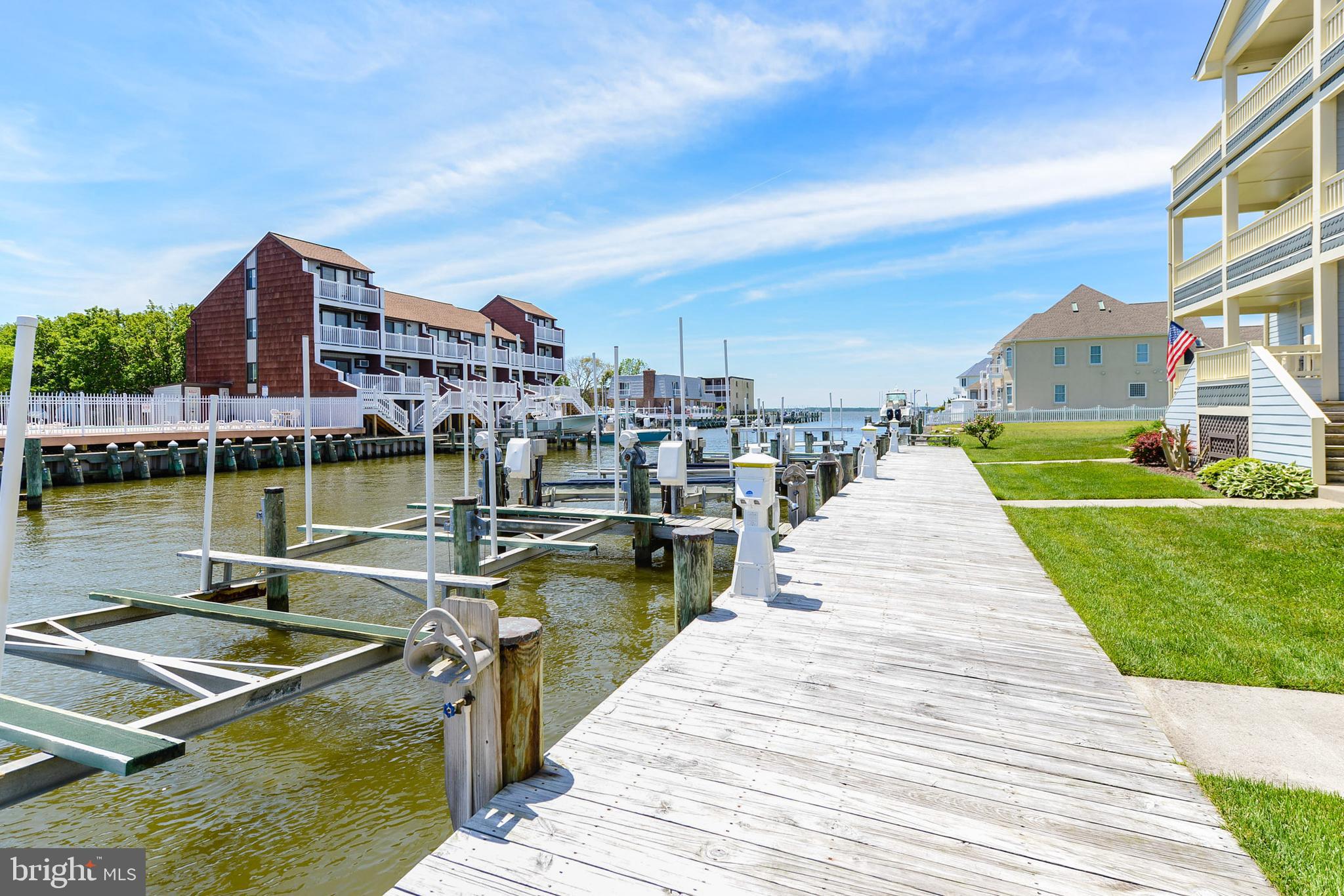 HERON HARBOUR - Residential