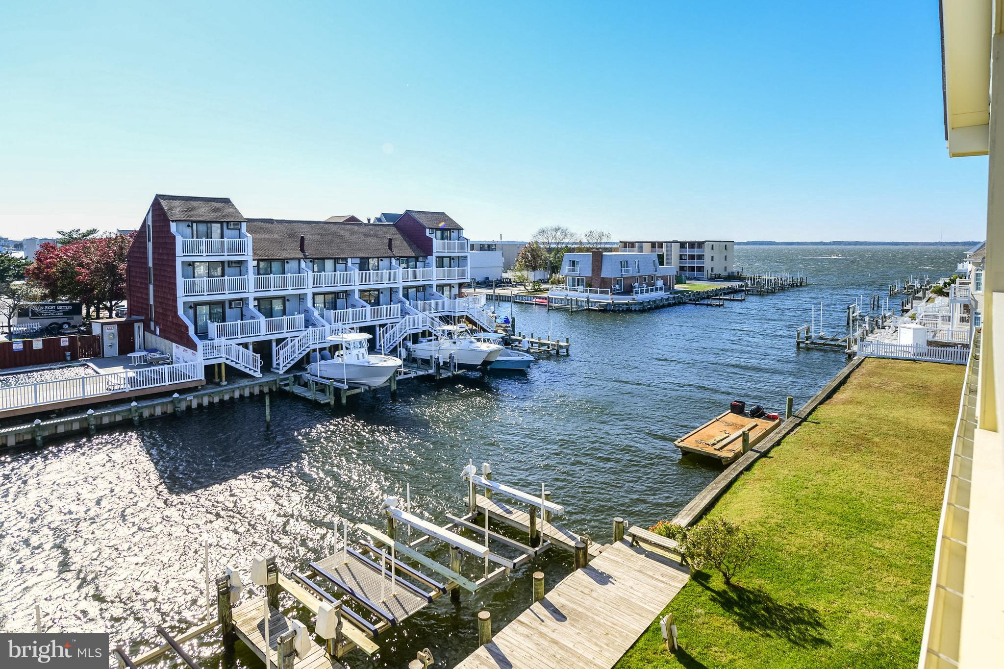 HERON HARBOUR - Residential