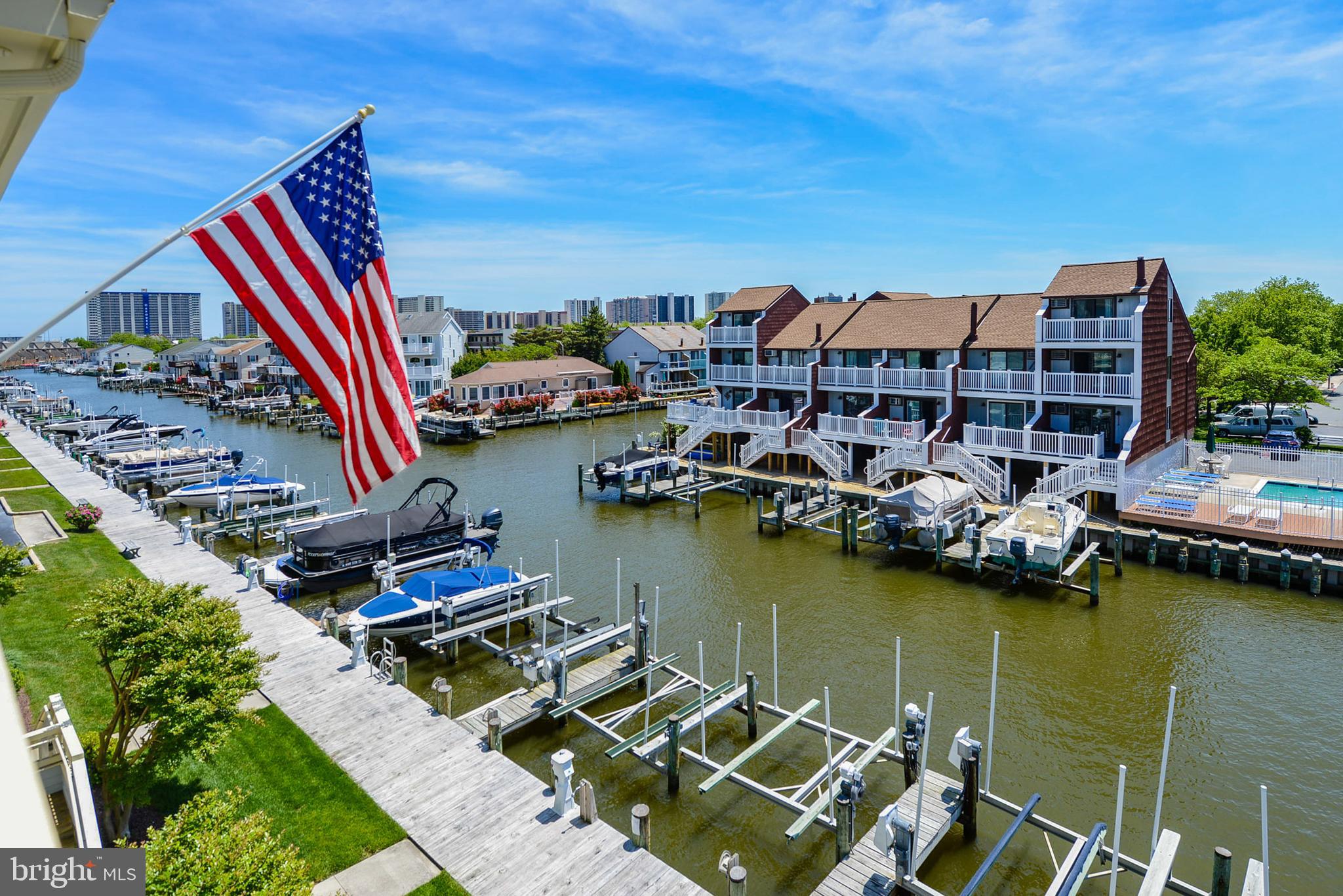 HERON HARBOUR - Residential