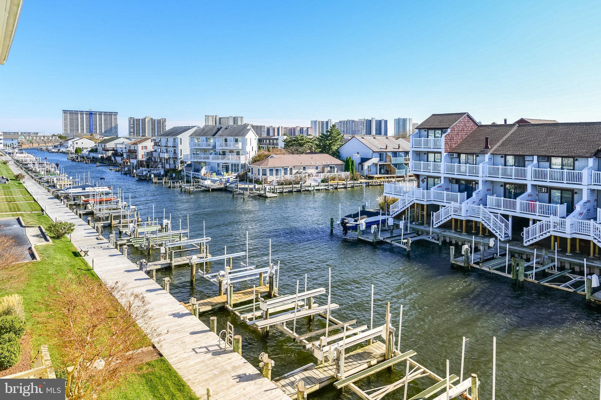 HERON HARBOUR - Residential