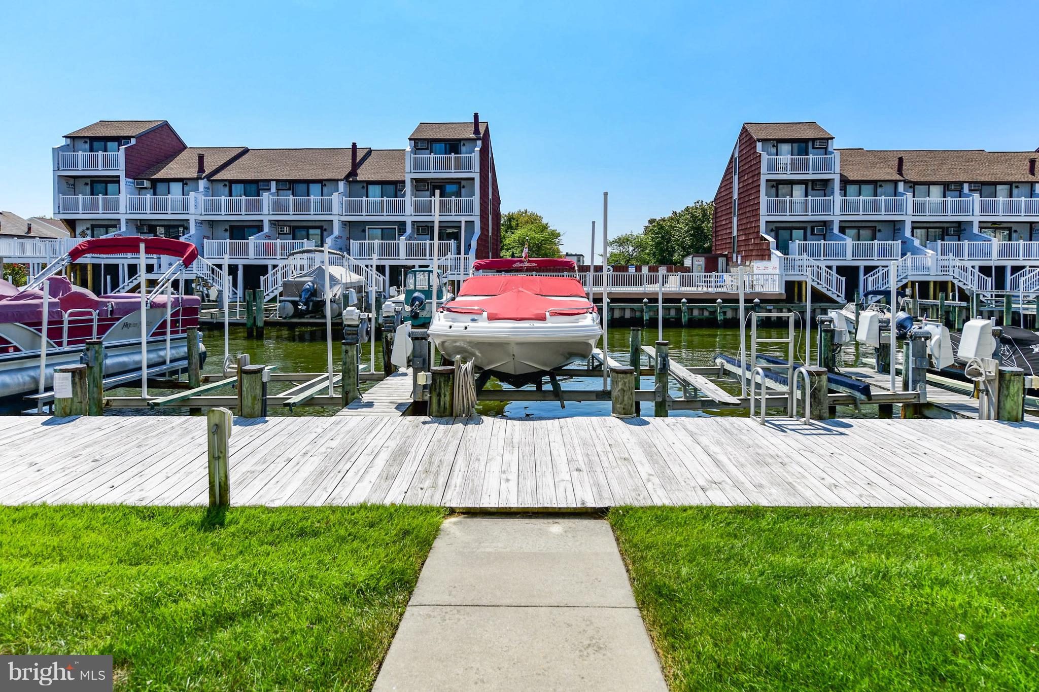 HERON HARBOUR - Residential