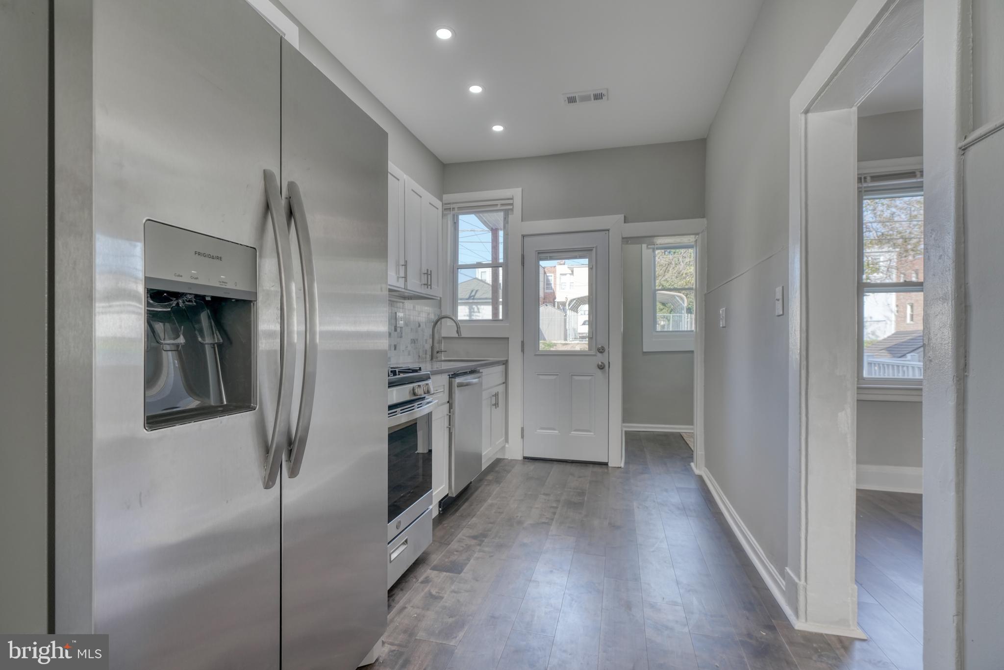 WEST FOREST PARK - Residential