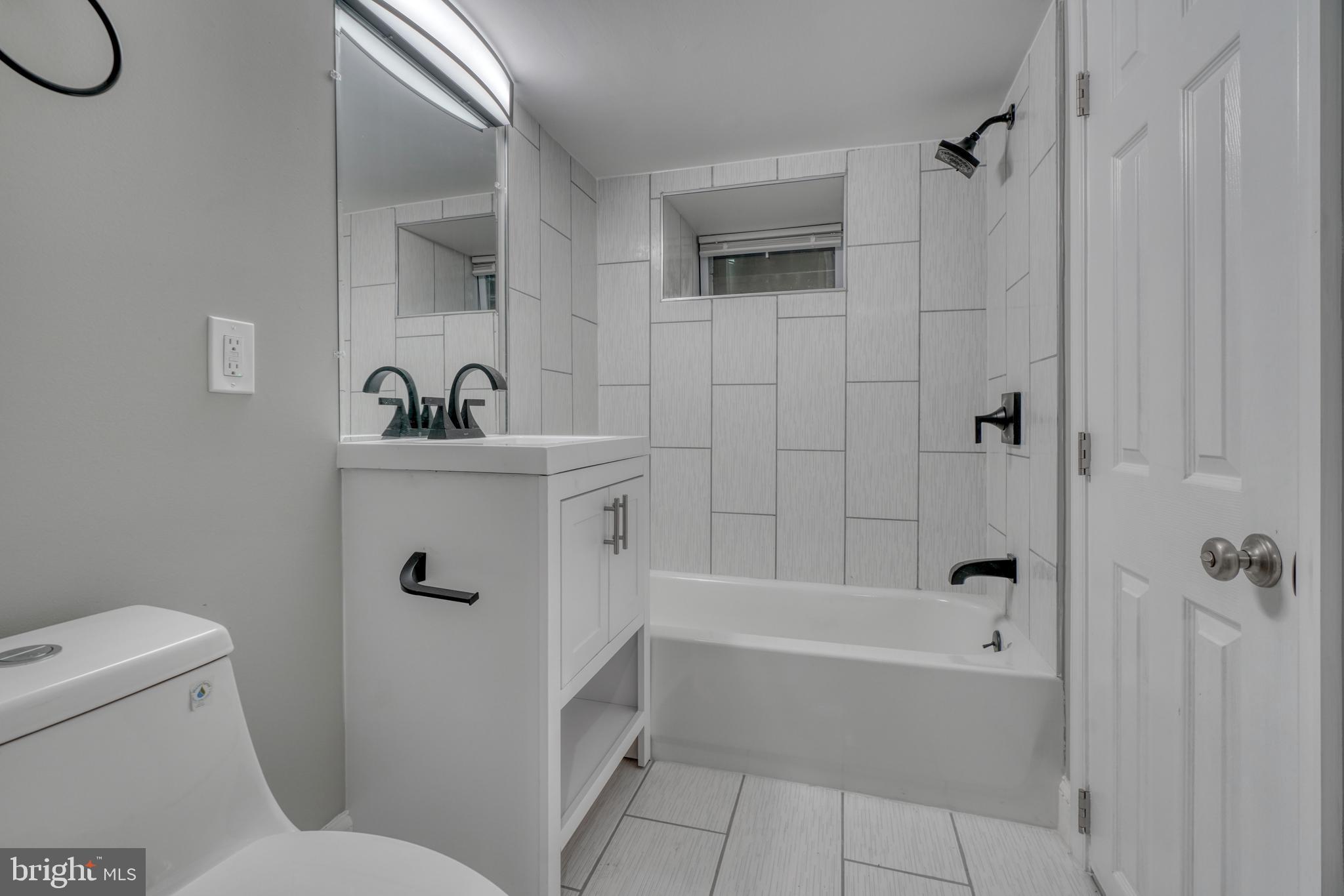 WEST FOREST PARK - Residential