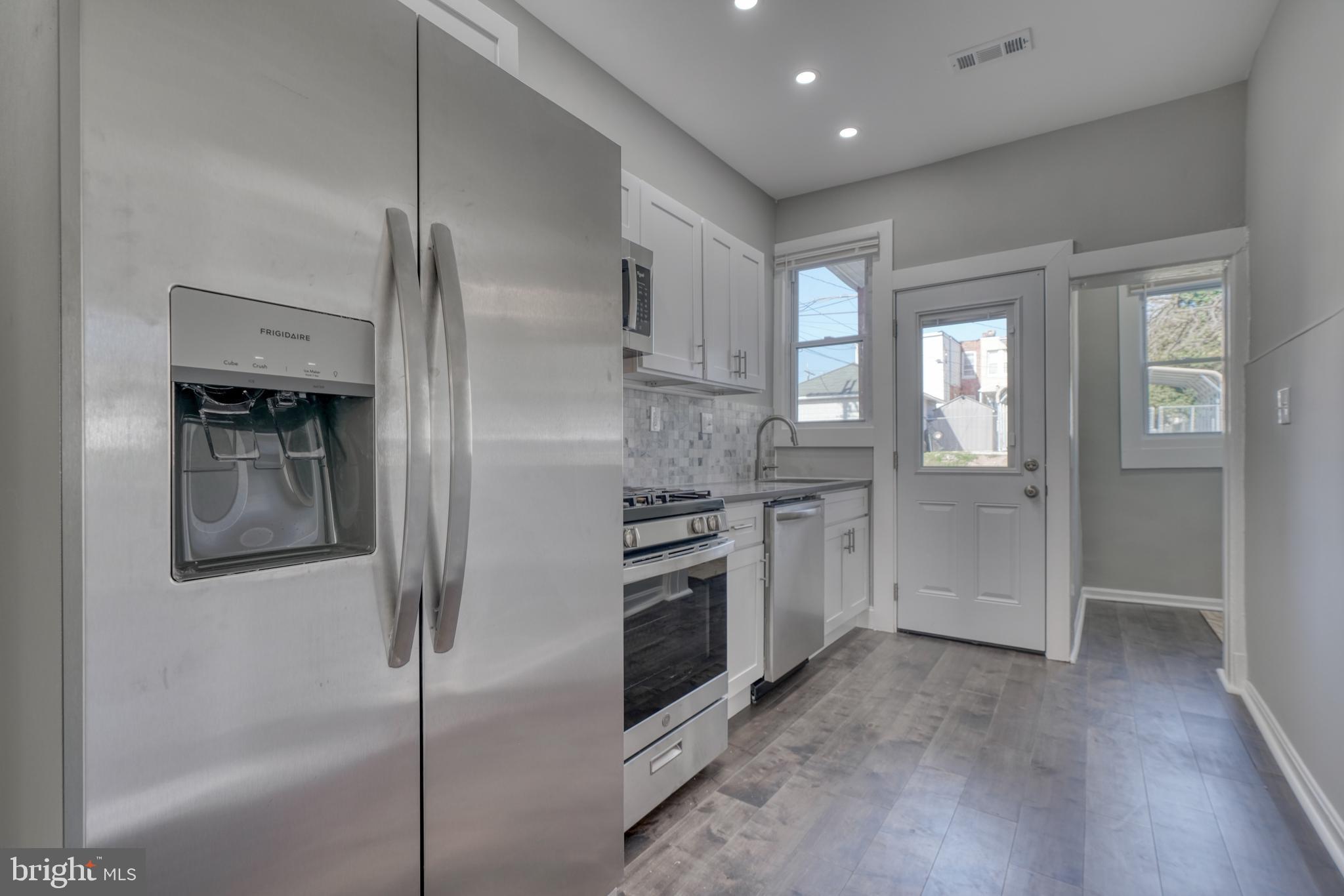 WEST FOREST PARK - Residential