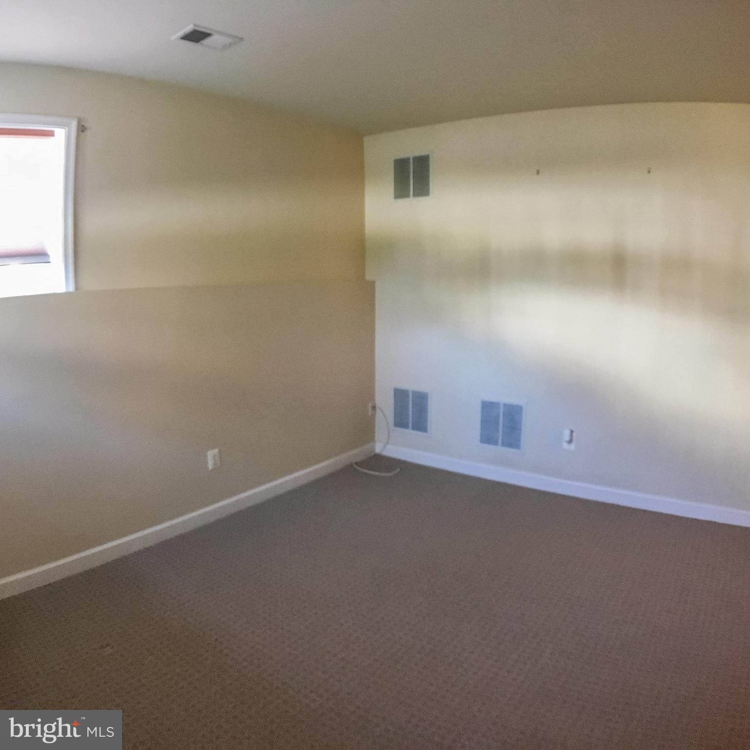 KING FARM BAILEYS COMMON - Residential Lease