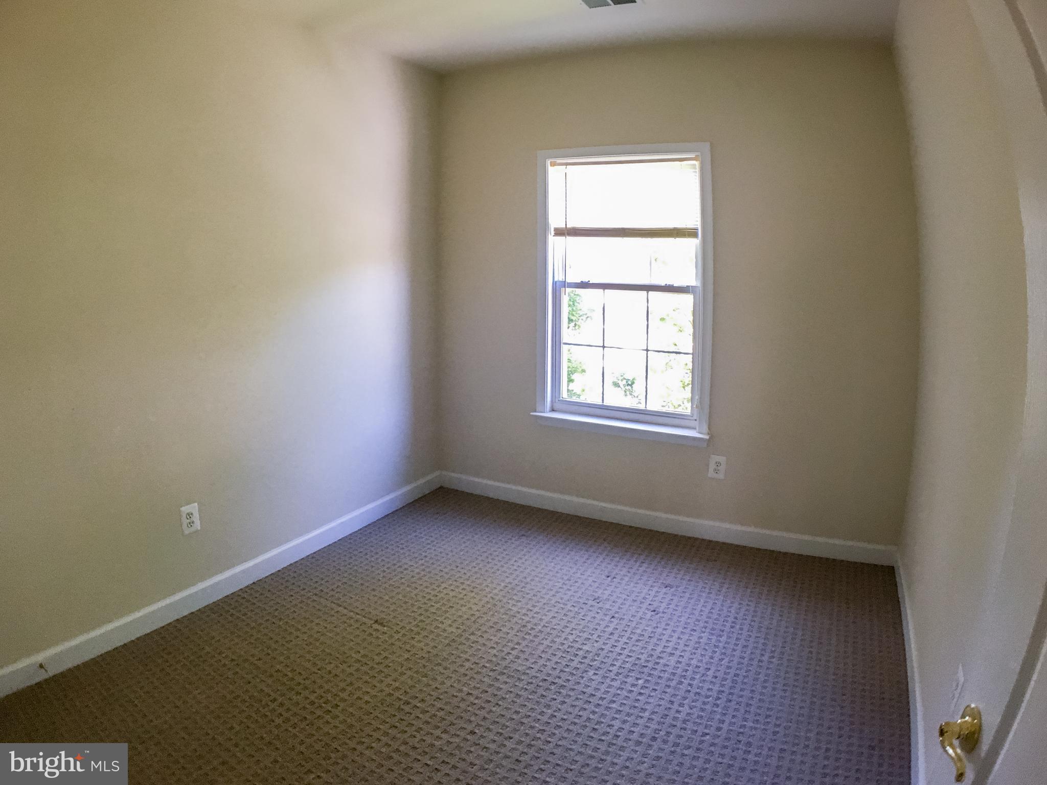 KING FARM BAILEYS COMMON - Residential Lease