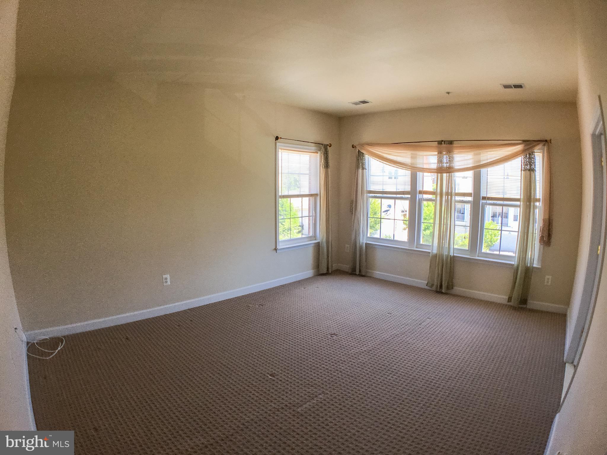 KING FARM BAILEYS COMMON - Residential Lease