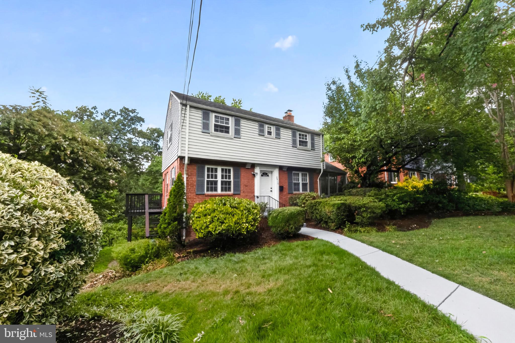 2416 LAKE AVENUE