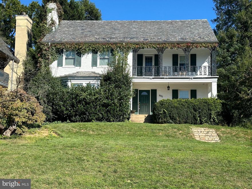 Experience breathtaking views overlooking the river—an exclusive feature only Potomac Ave in the Palisades can offer! This home is brimming with potential and awaits your vision for a complete transformation. Make it your own and bring new life to this stunning location!