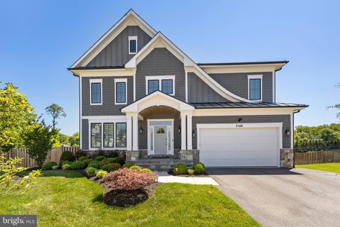 Photo of 3168 Pond Mist Way, HERNDON, VA 20171 (MLS # VAFX2310346)