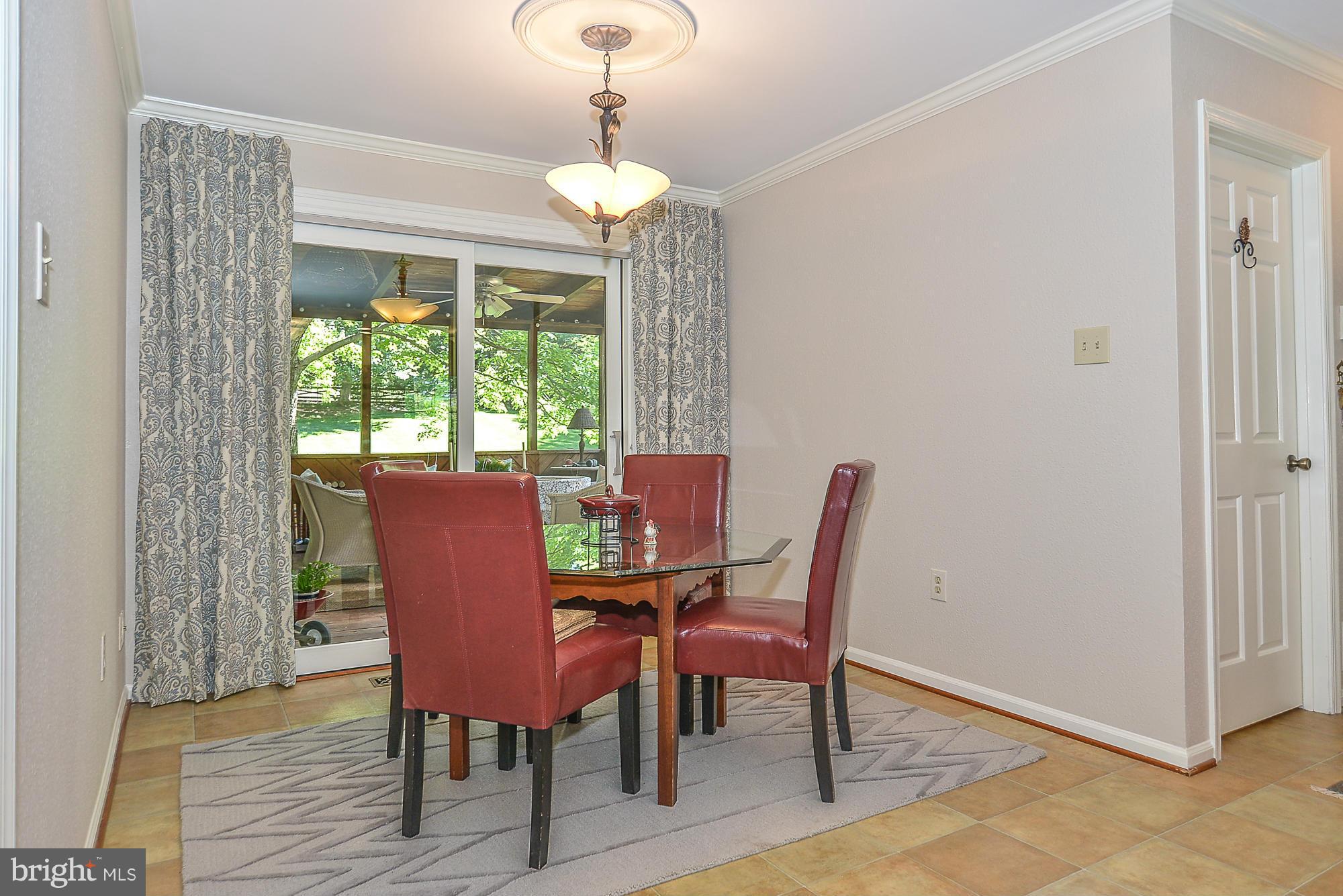 MCLEAN ESTATES - Residential