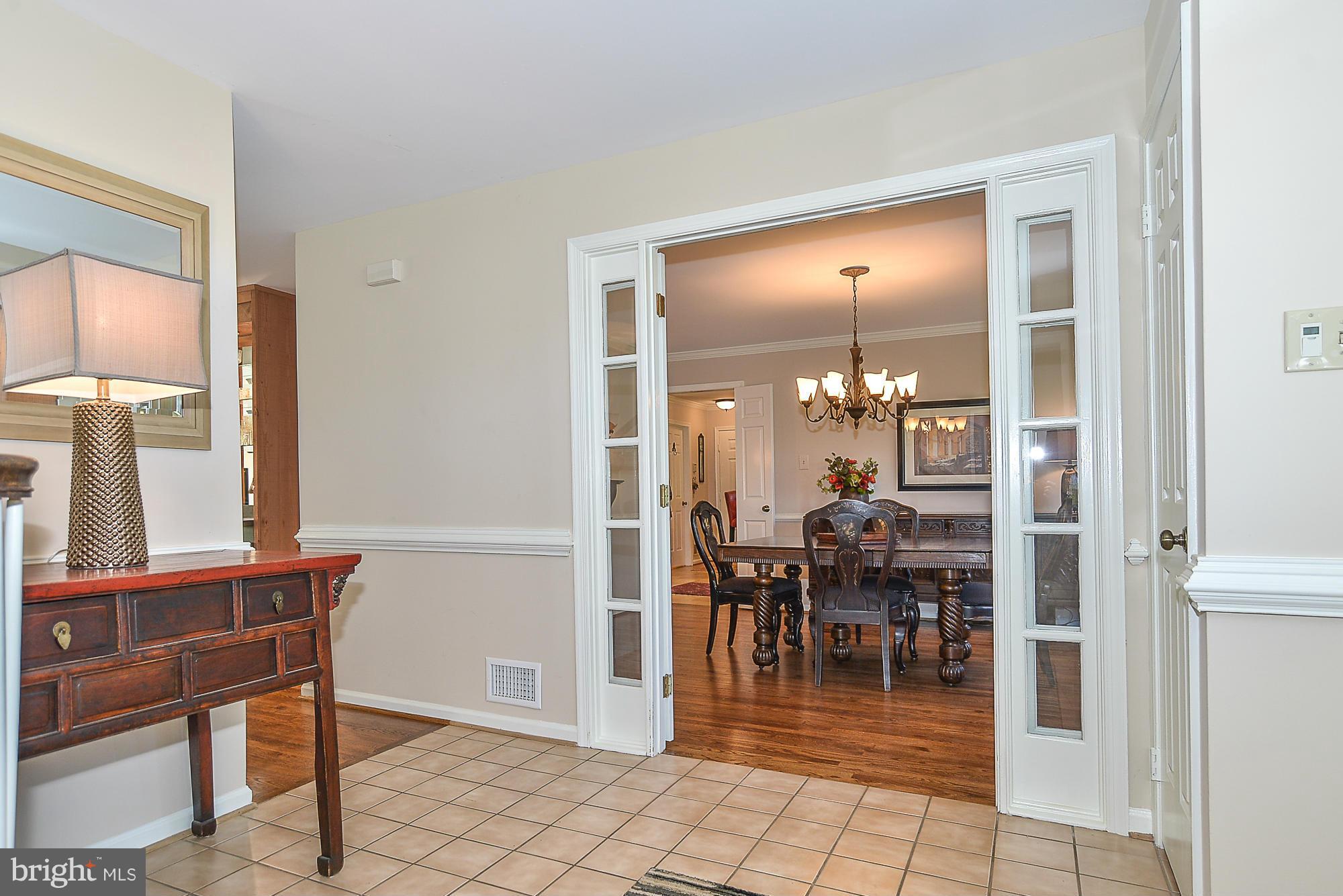 MCLEAN ESTATES - Residential