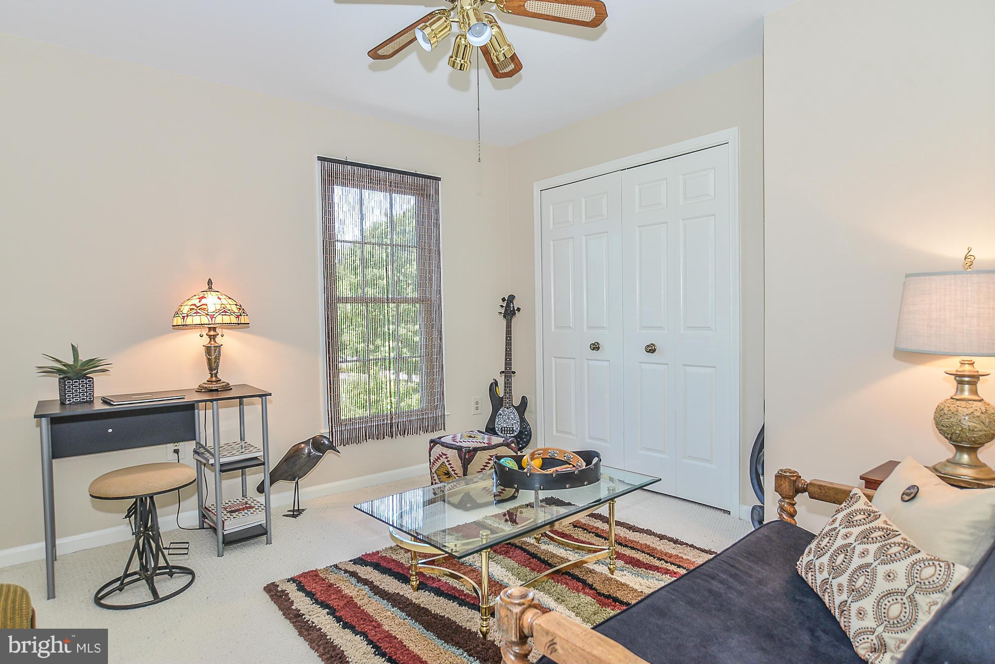 MCLEAN ESTATES - Residential