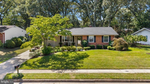 Homes For Sale - 29 Severndale Road<br/> SEVERNA PARK, MD 21146