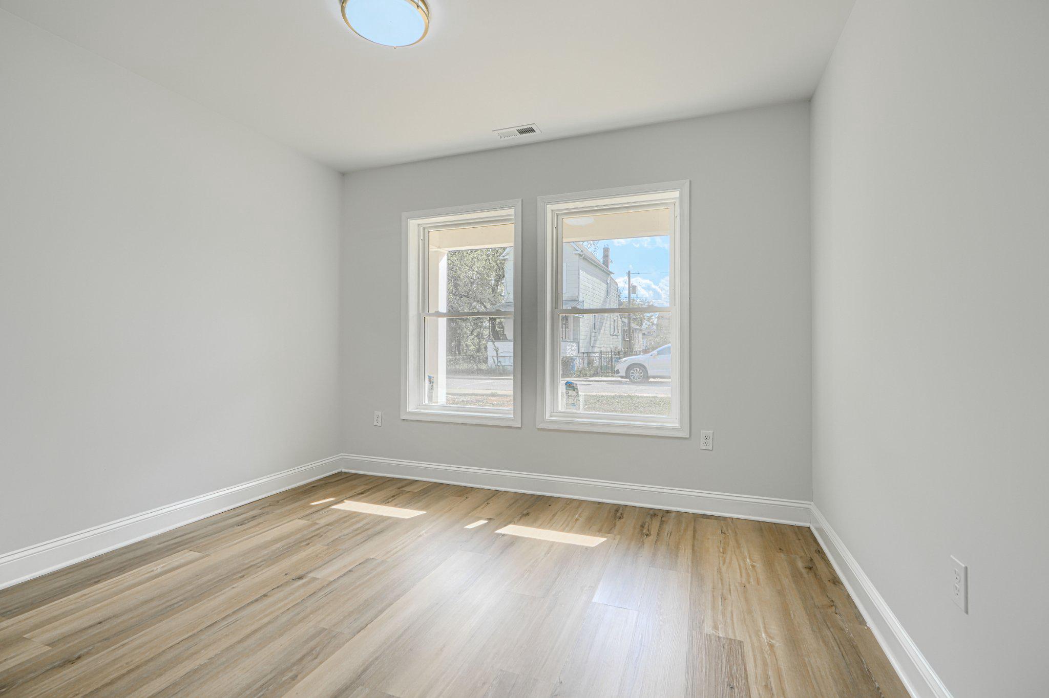 ARLINGTON - Residential