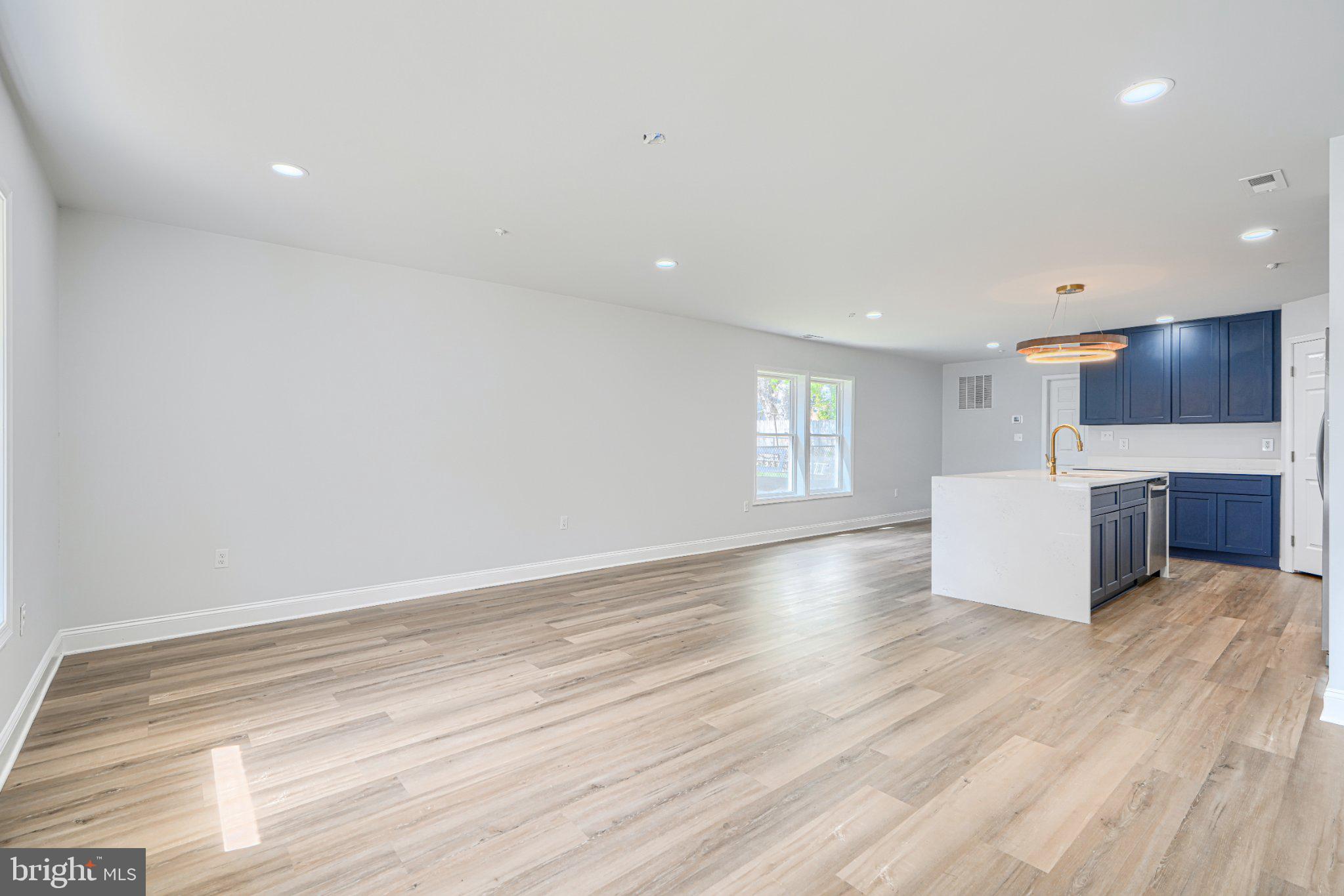 ARLINGTON - Residential