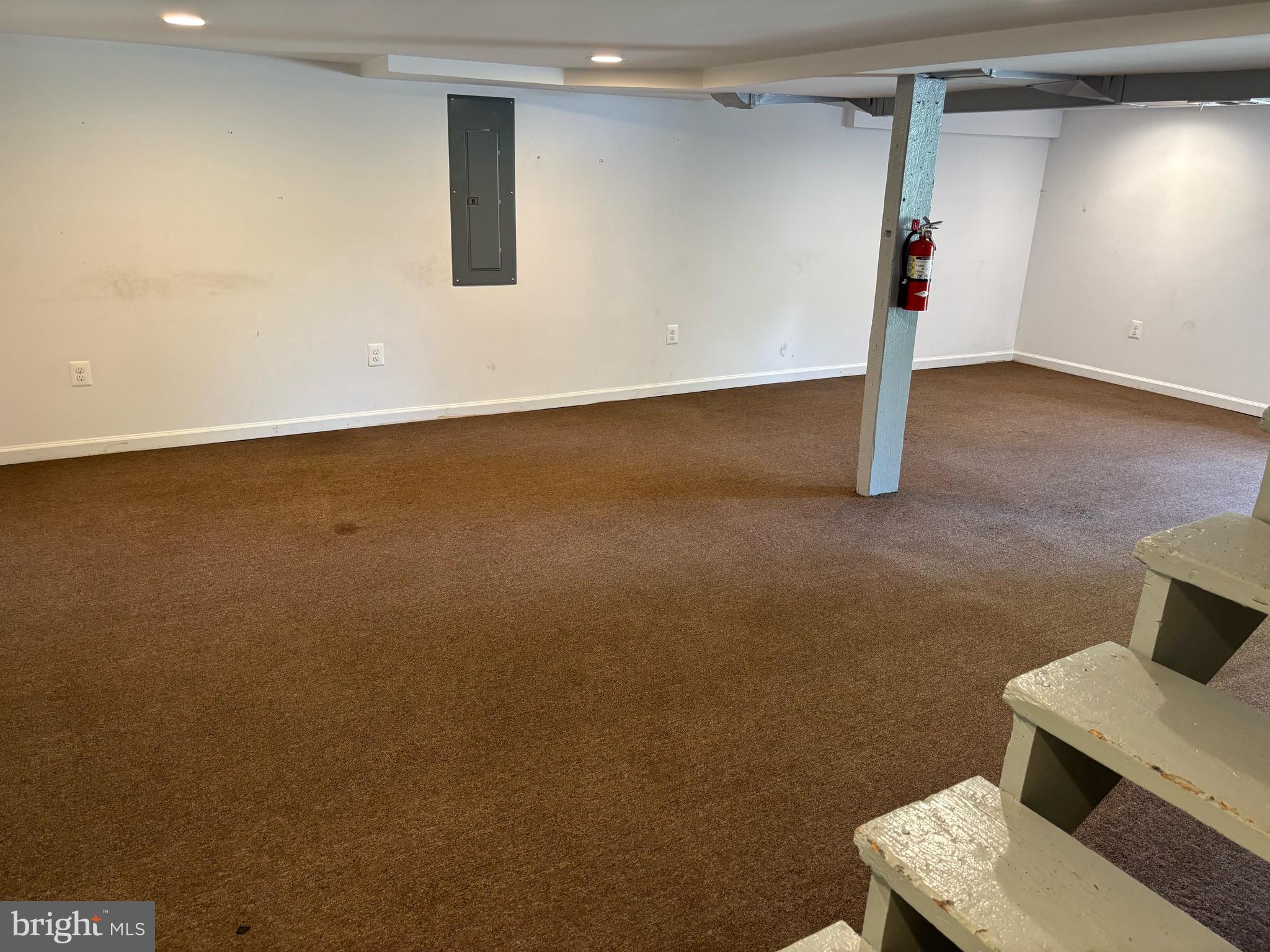 5400 OAKWOOD ROAD 4000