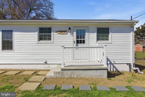 Photo of 20289 Ridge Road, COLONIAL BEACH, VA 22443 (MLS # VAWE2010794)