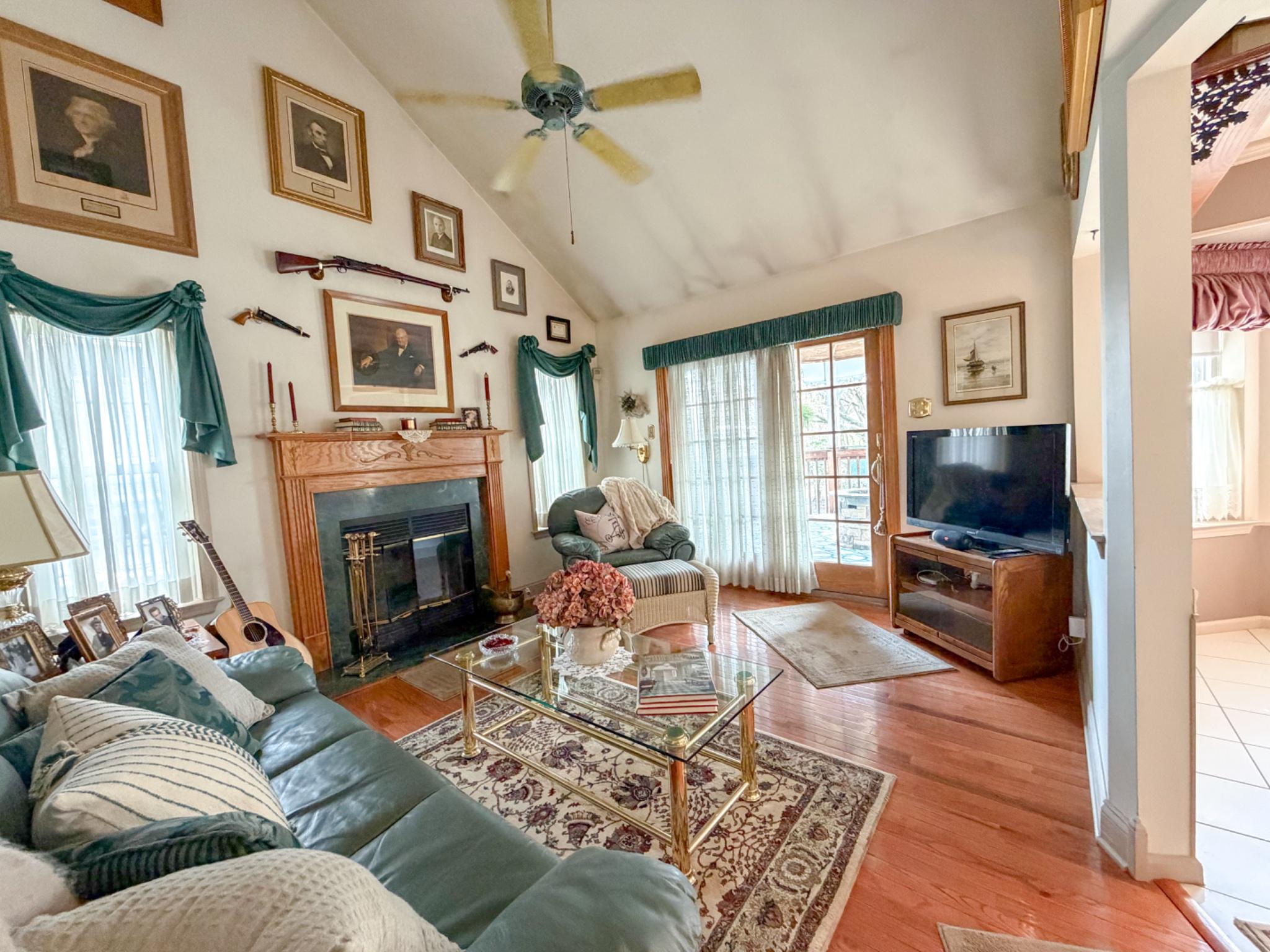 DURHAM MEADOWS - Residential