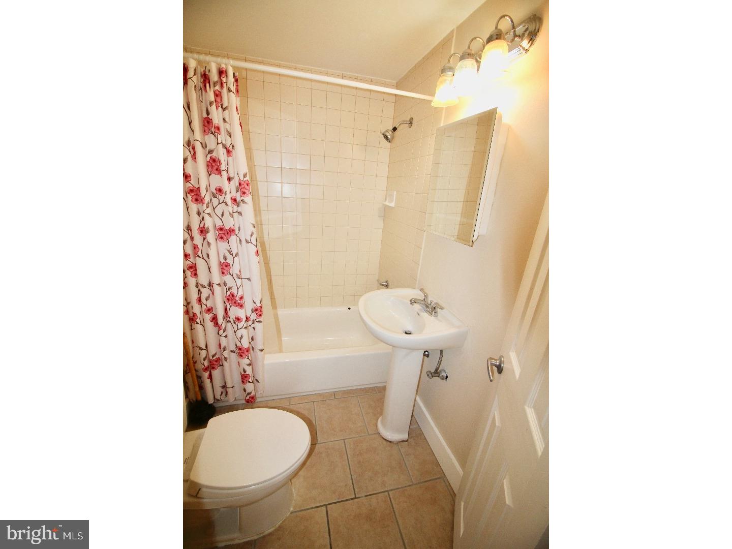 FISHTOWN - Residential Lease