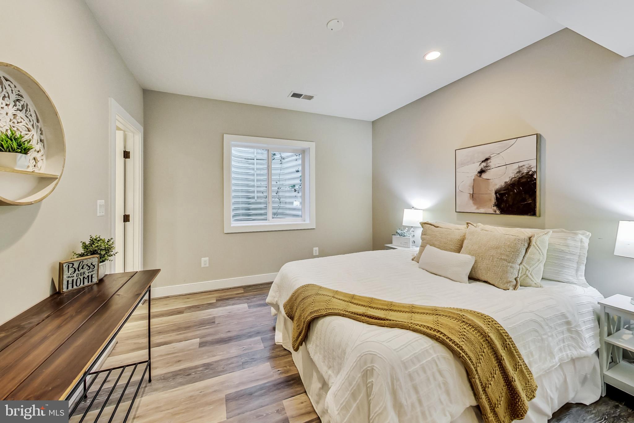 PARKHURST - Residential