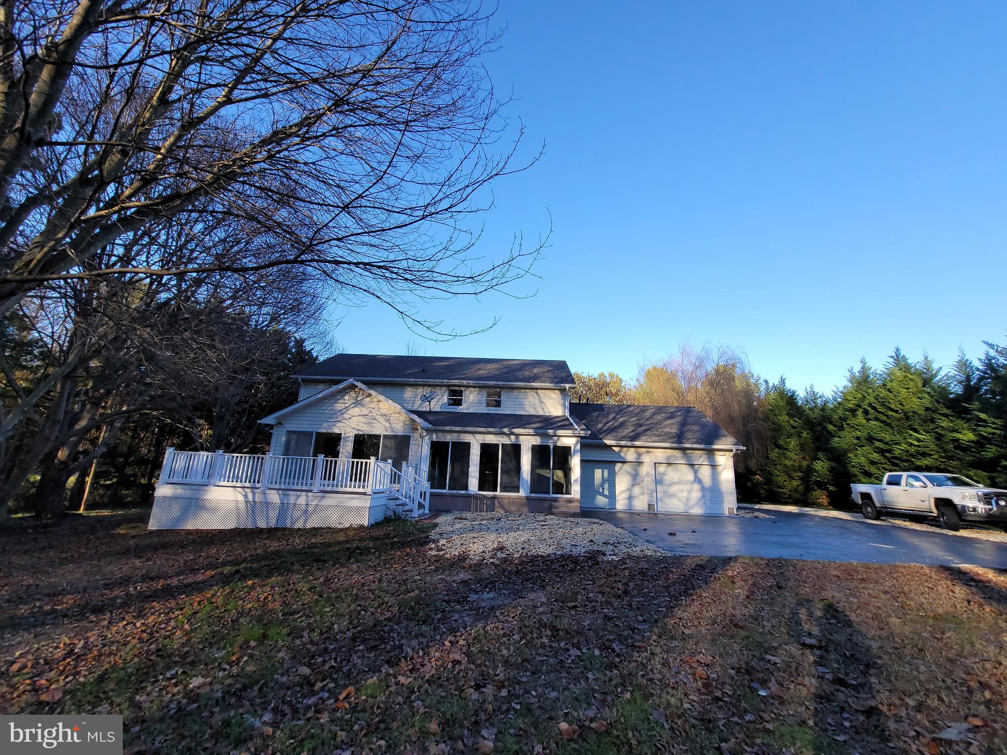 CREEK POINT - Residential