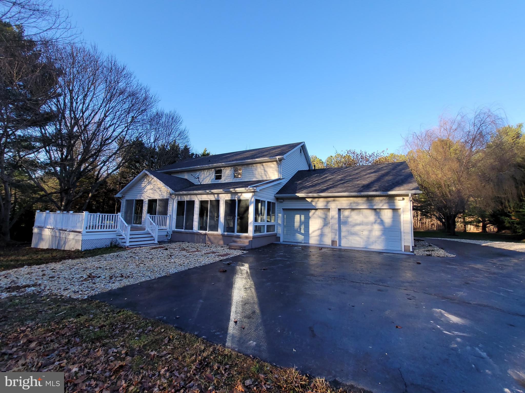 CREEK POINT - Residential