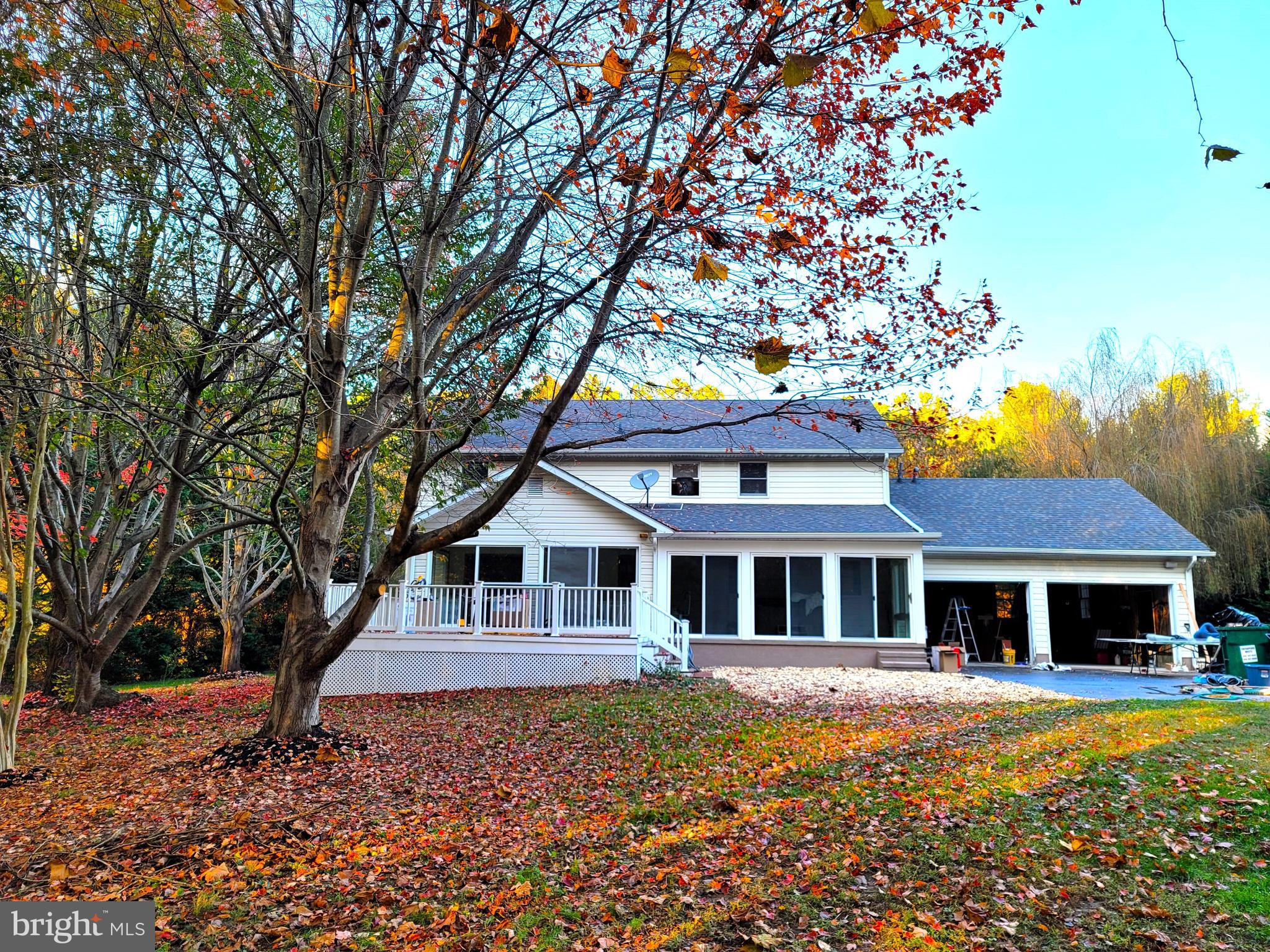 CREEK POINT - Residential