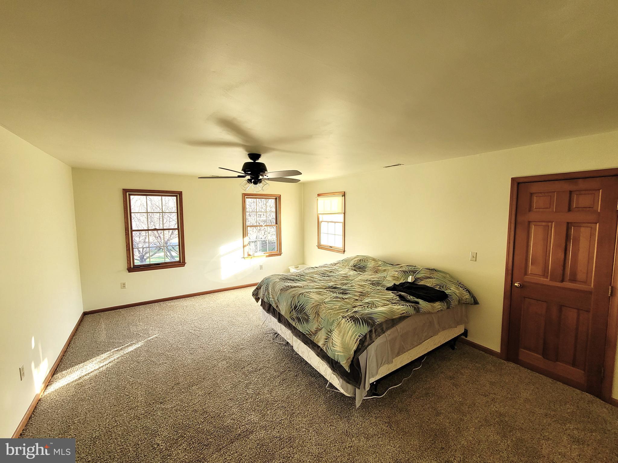 CREEK POINT - Residential