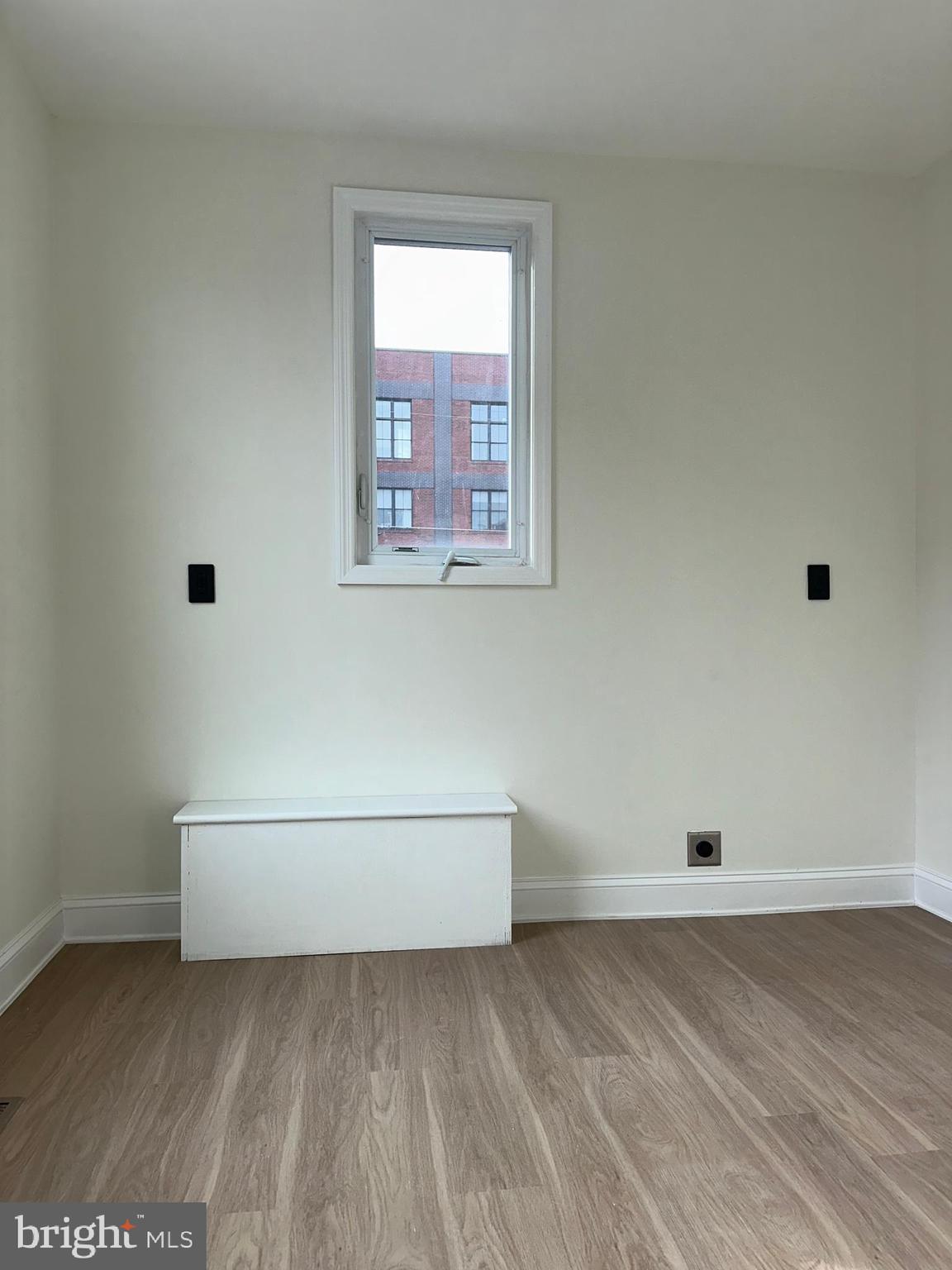 OLDE KENSINGTON - Commercial Sale