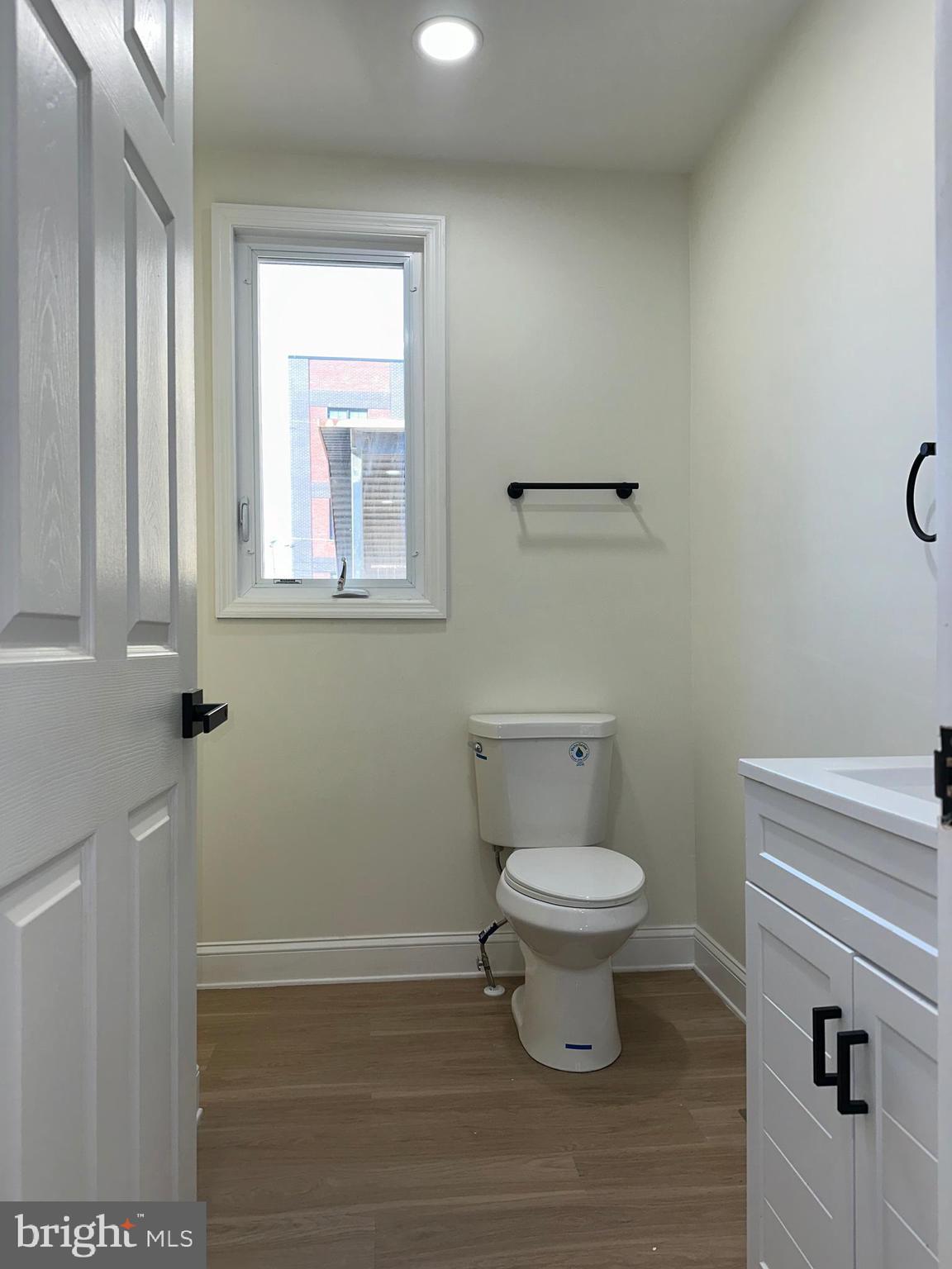 OLDE KENSINGTON - Commercial Sale