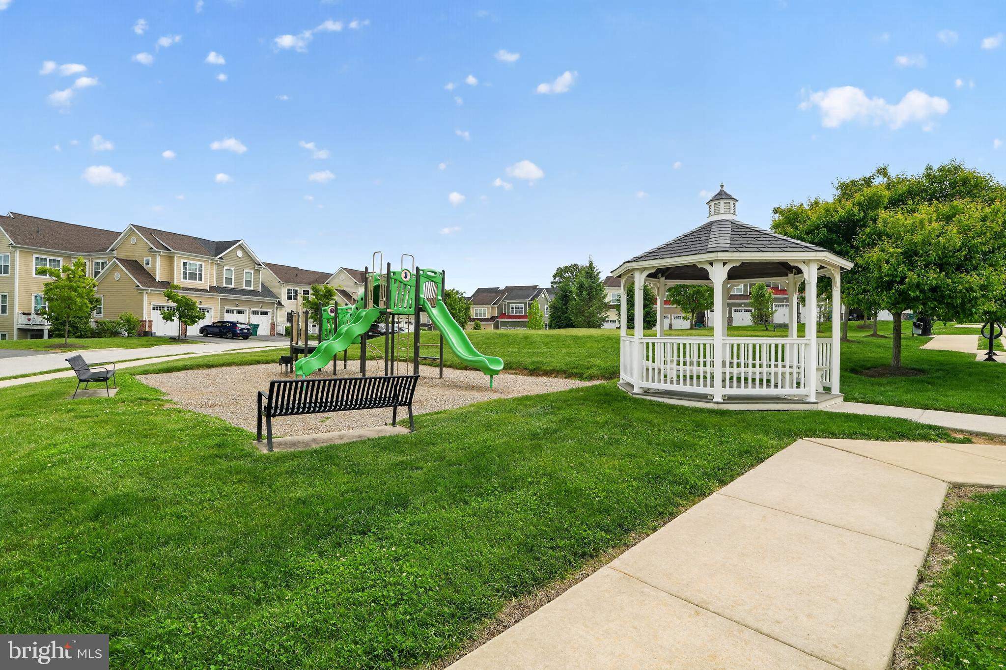 PICKERING CROSSING - Residential