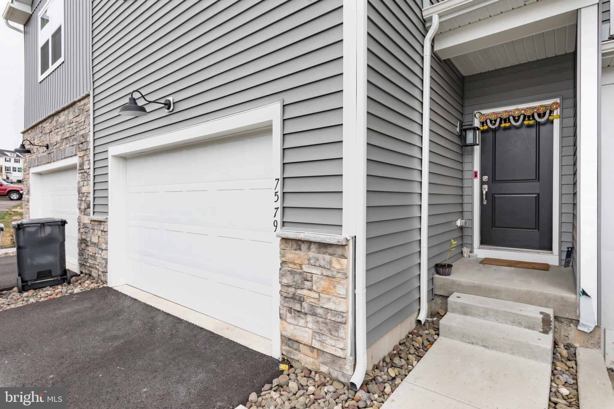 BROOKSIDE COURT AT UPPER SAUCON - Residential